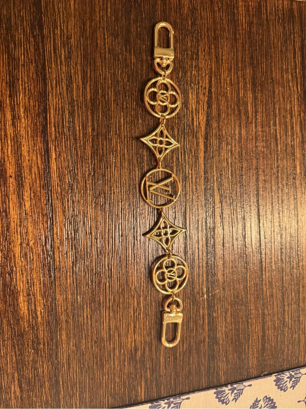 BAG CHARM gold